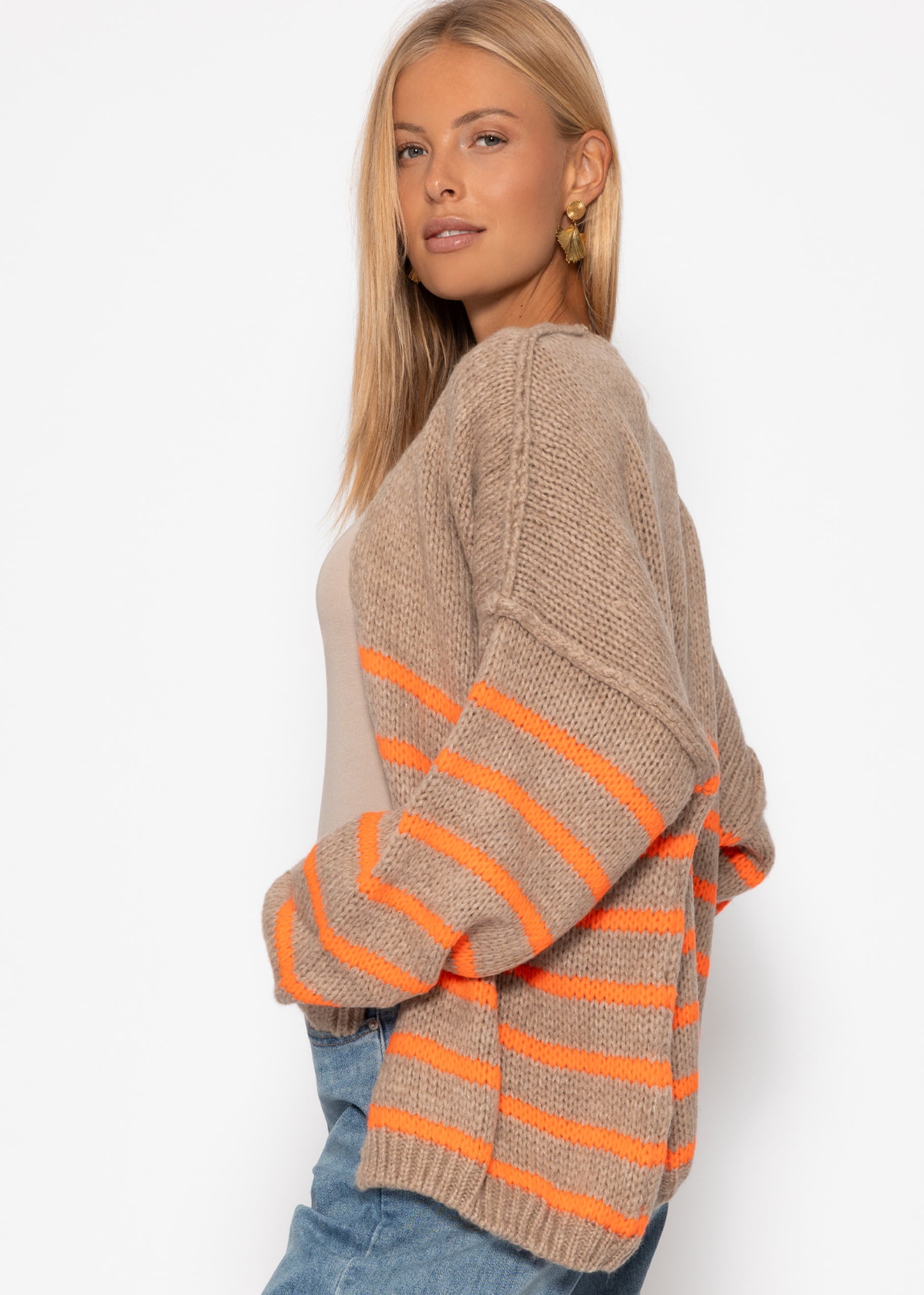 Gestreifter Cardigan mit Außennähten - beige – Bekleidung > Cardigans | FormaLuxe