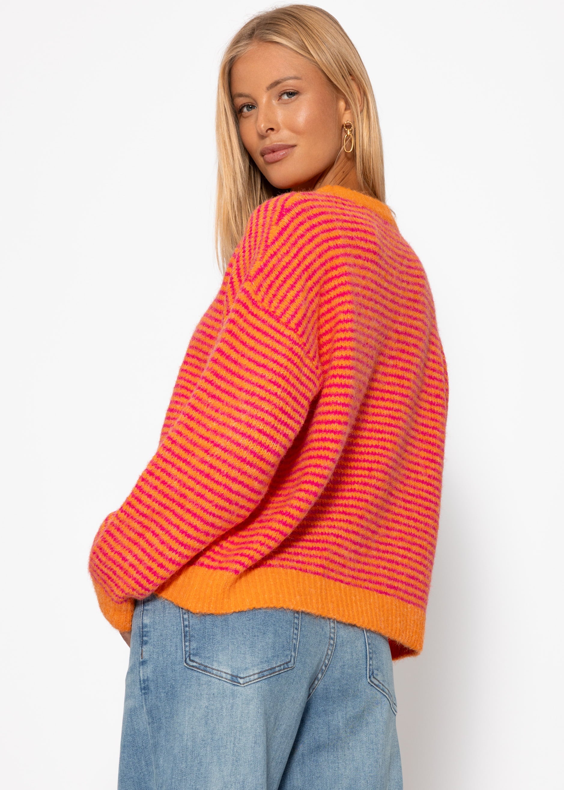 Gestreifter Pullover - orange – Bekleidung > Pullover | FormaLuxe