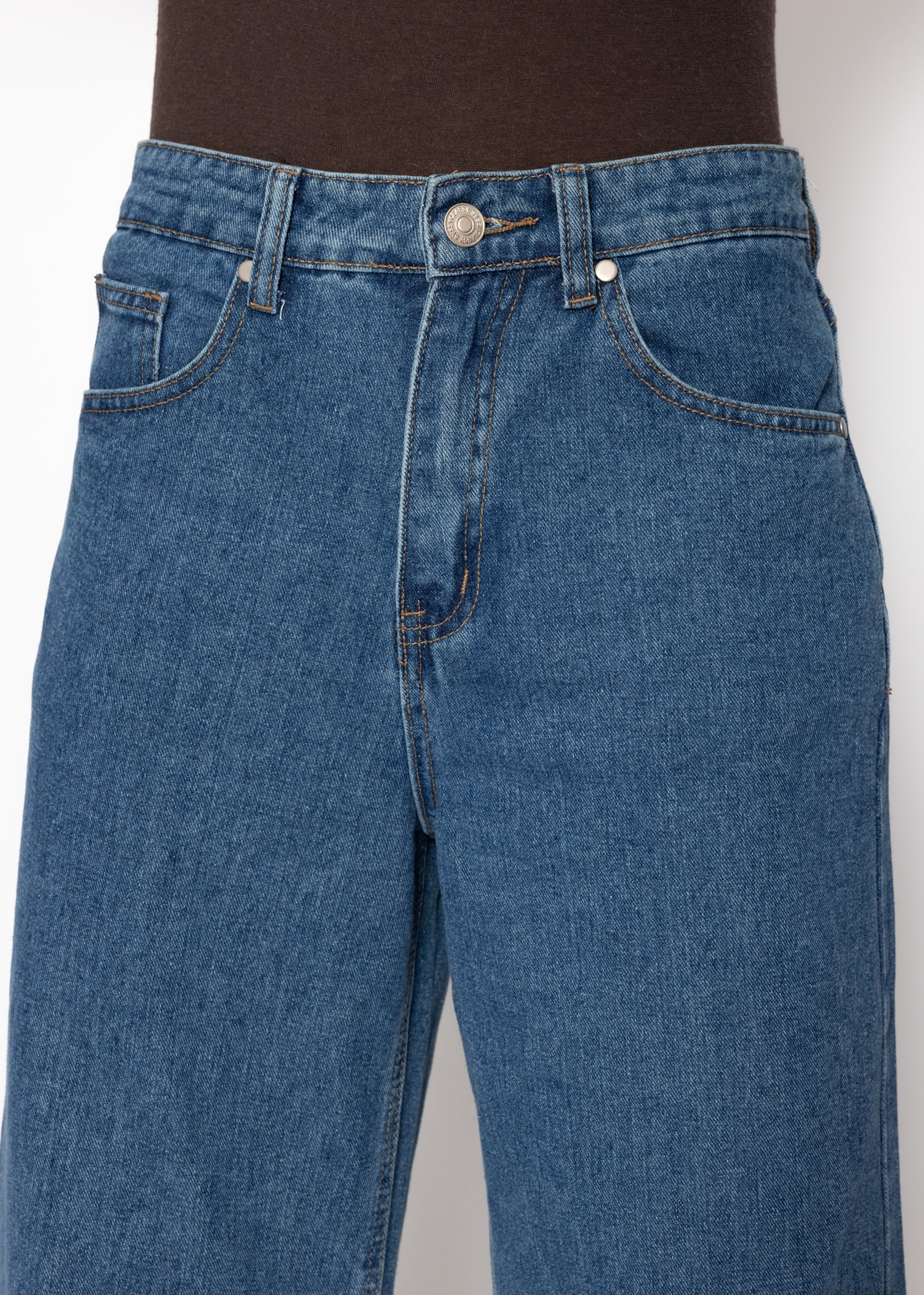 Highwaist Jeans mit diagonalem Reißverschluss - blau – Bekleidung > Jeans | FormaLuxe