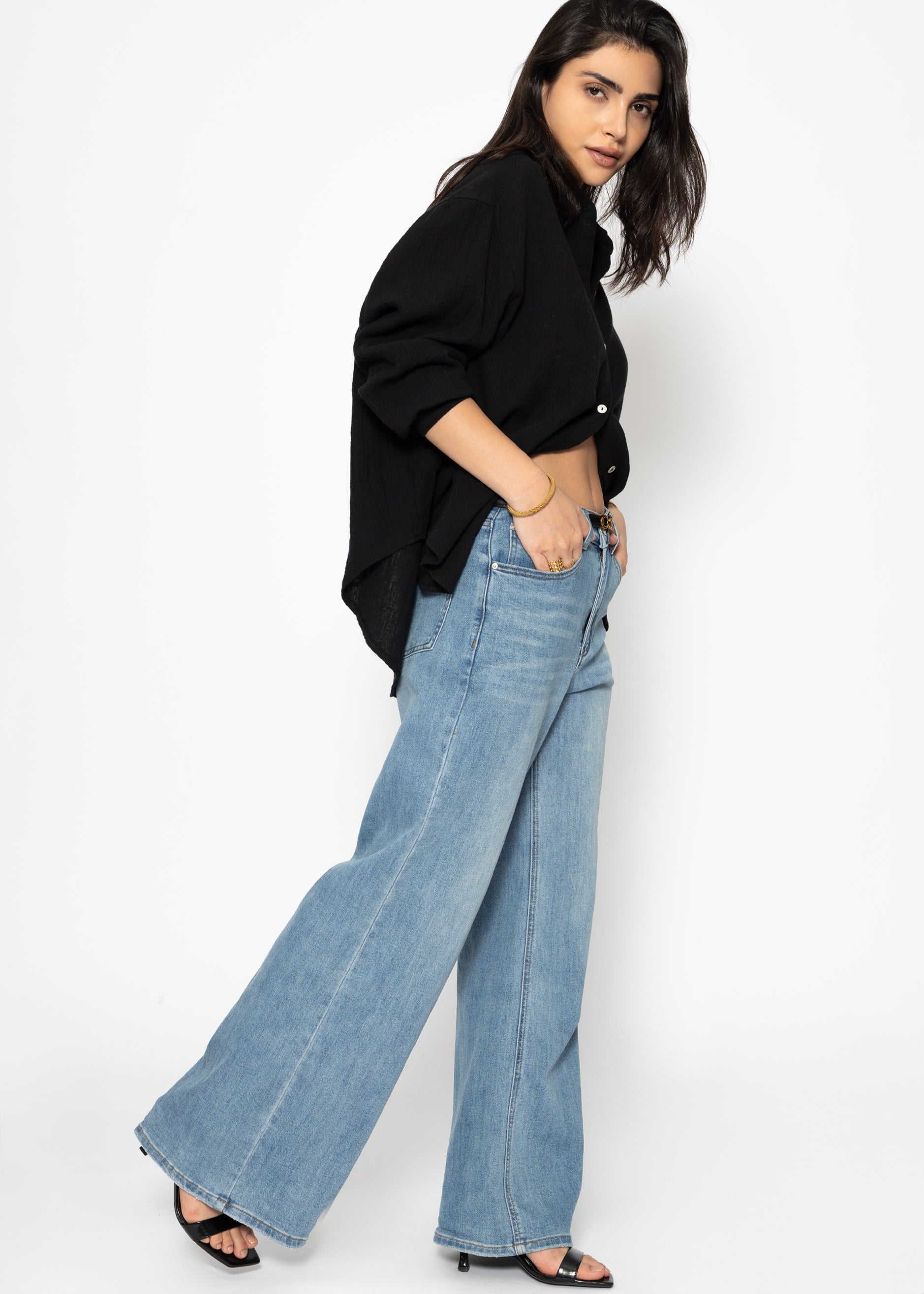 Musselin Bluse oversize, kurz, schwarz – Bekleidung > Blusen > Musselin > Oversize | FormaLuxe