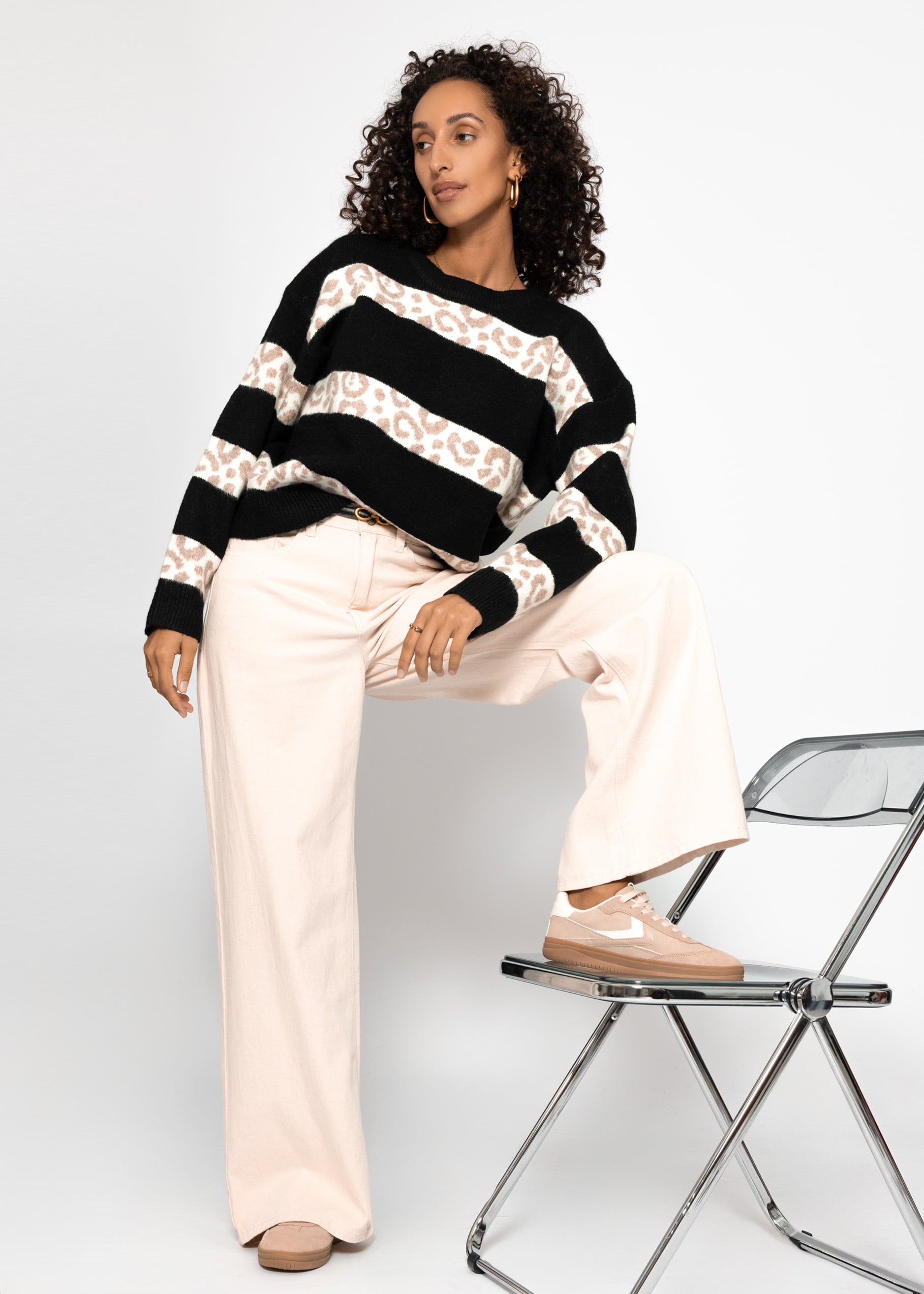 Pullover mit Leo-Streifen - schwarz – Bekleidung > Pullover | FormaLuxe