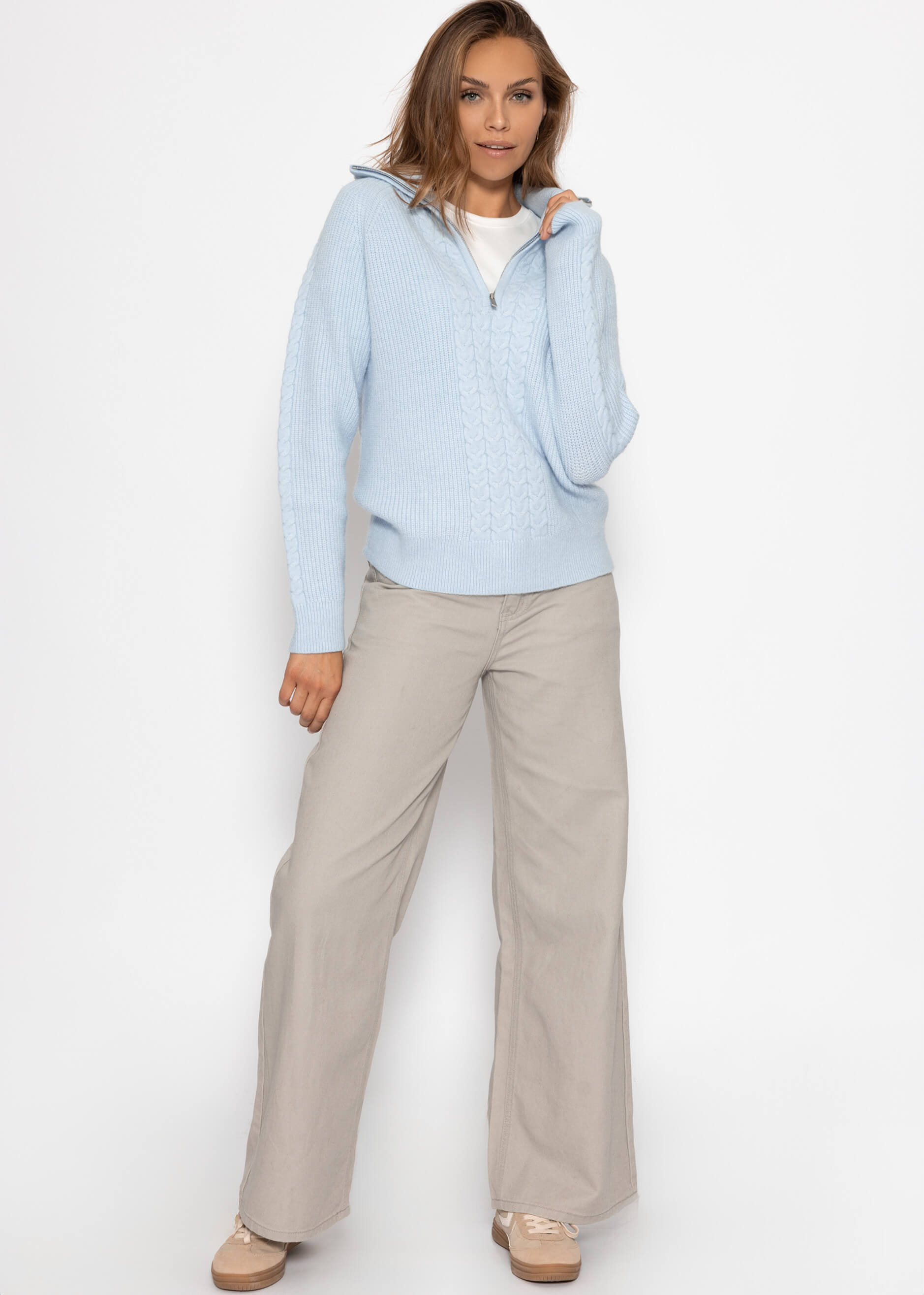Pullover mit Reißverschluss am Kragen – hellblau – Clothing> sweater | FormaLuxe