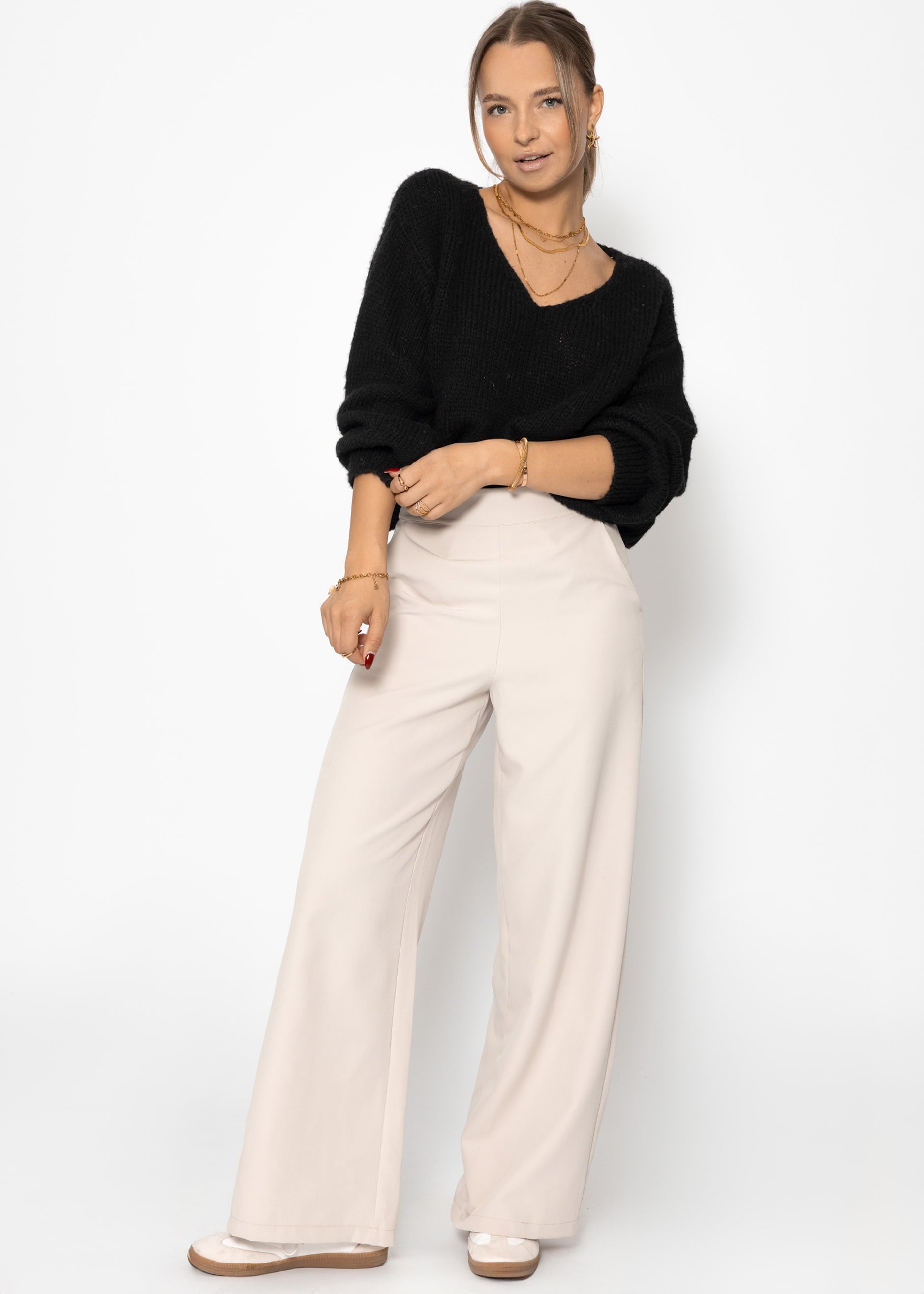 Pullover mit V-Ausschnitt - schwarz – Bekleidung > Pullover | FormaLuxe