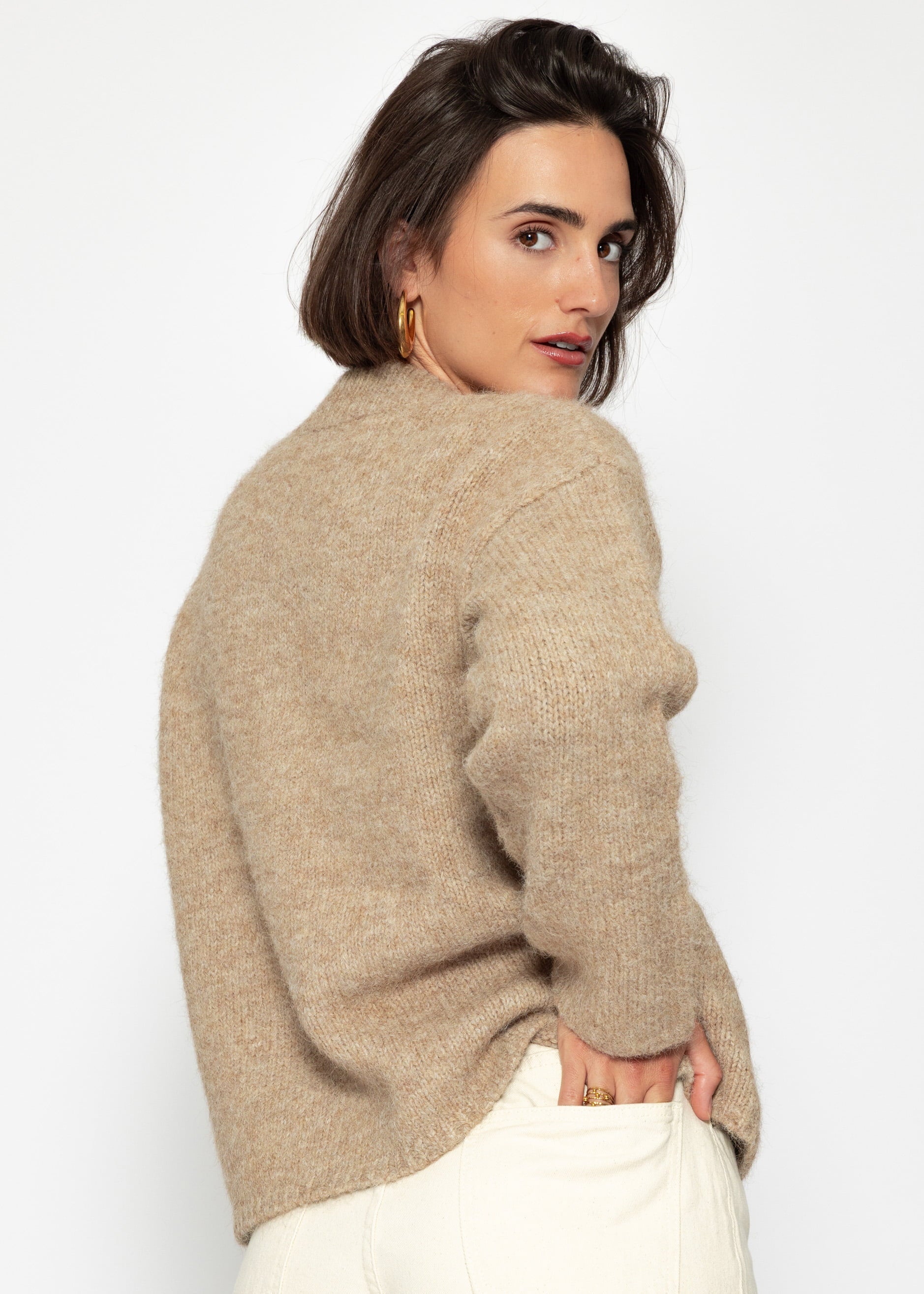 Teiljacke mit Taschen und großer Knopfleiste – beige – Clothing> Cardigans | FormaLuxe