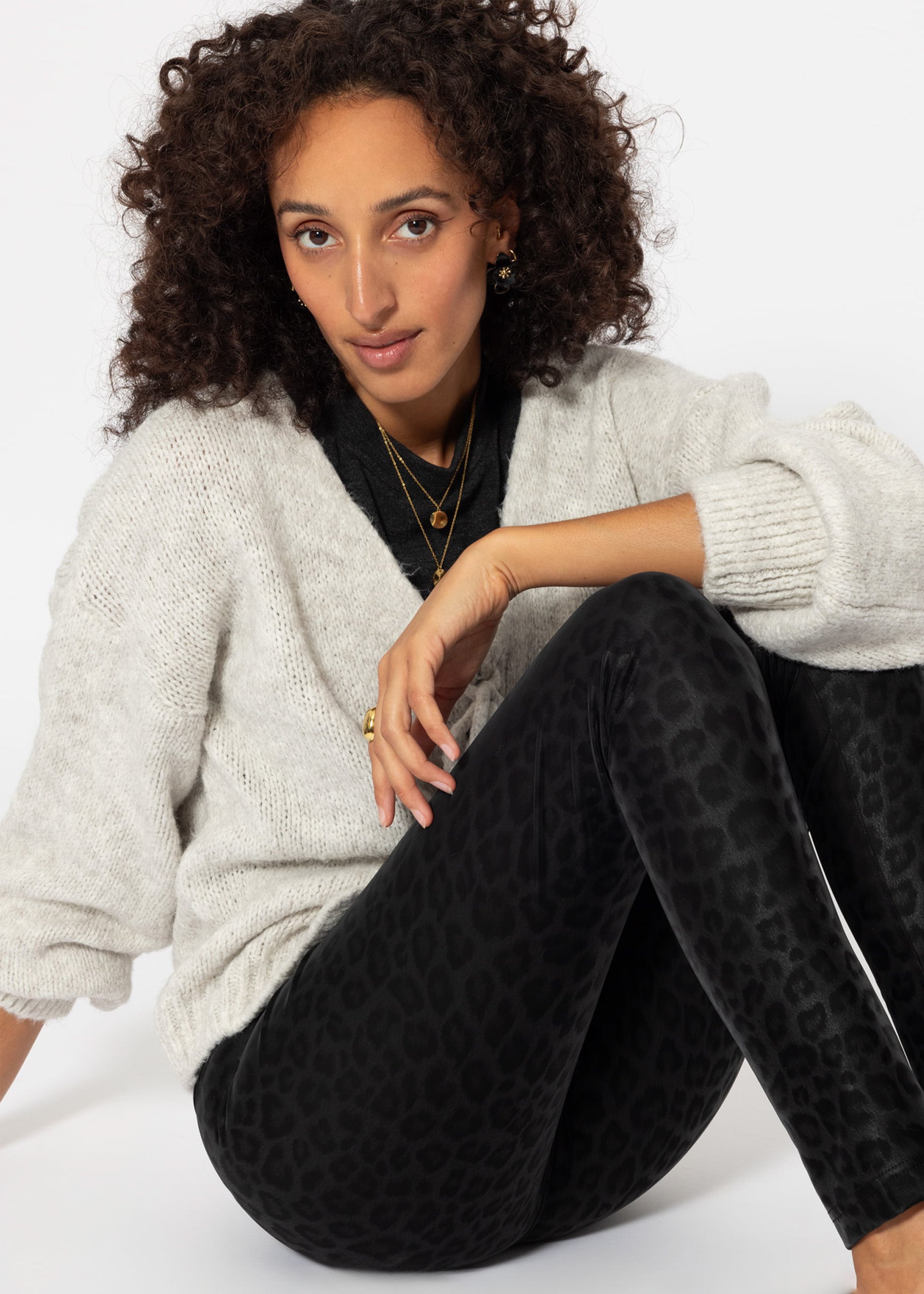 Thermo Kunstleder Leggings mit Leo Print - schwarz – Bekleidung > Leggings > Thermo | FormaLuxe