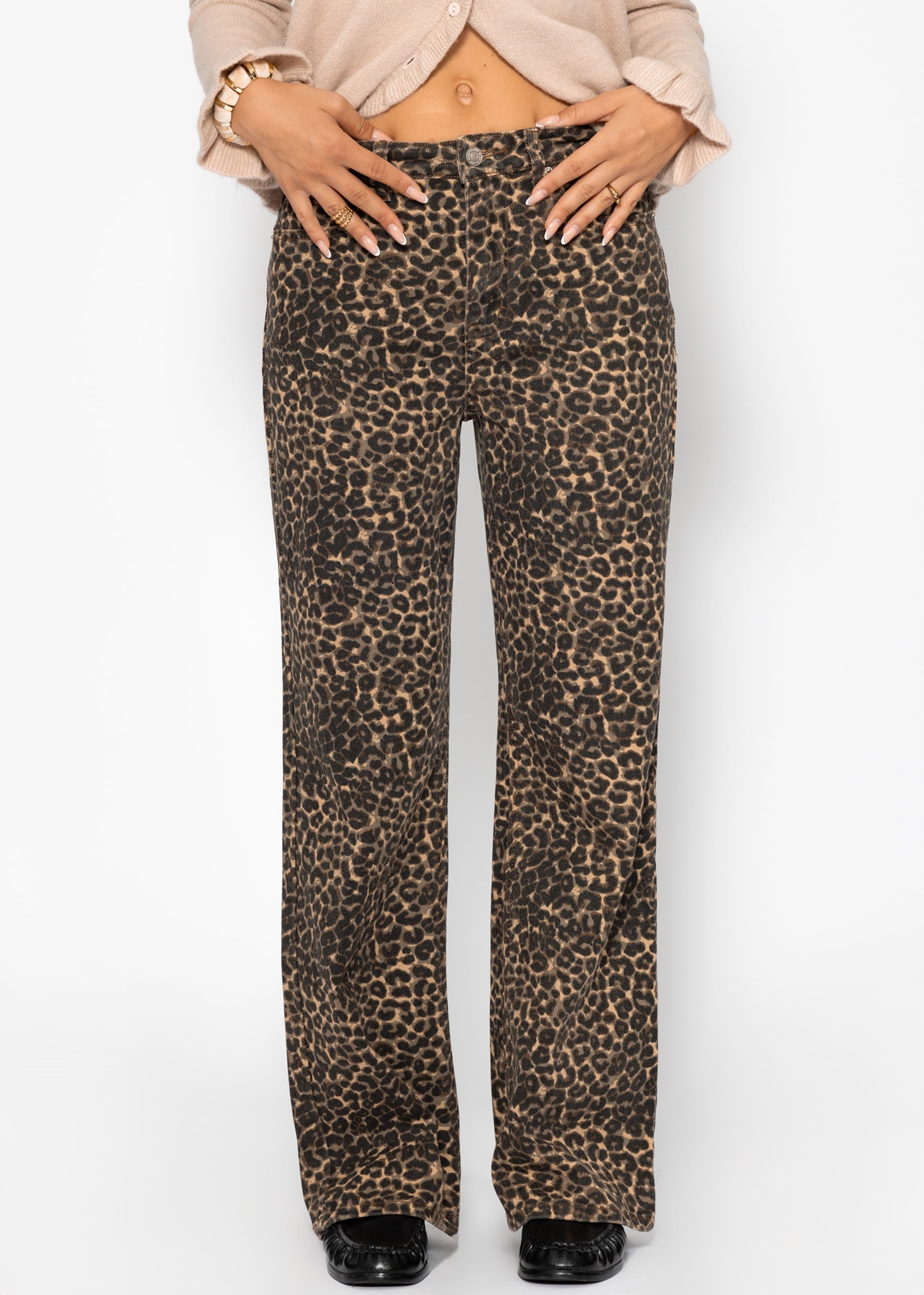 Wide Leg Jeans mit hohem Bund in Leo-Print - braun – Bekleidung > Jeans | FormaLuxe
